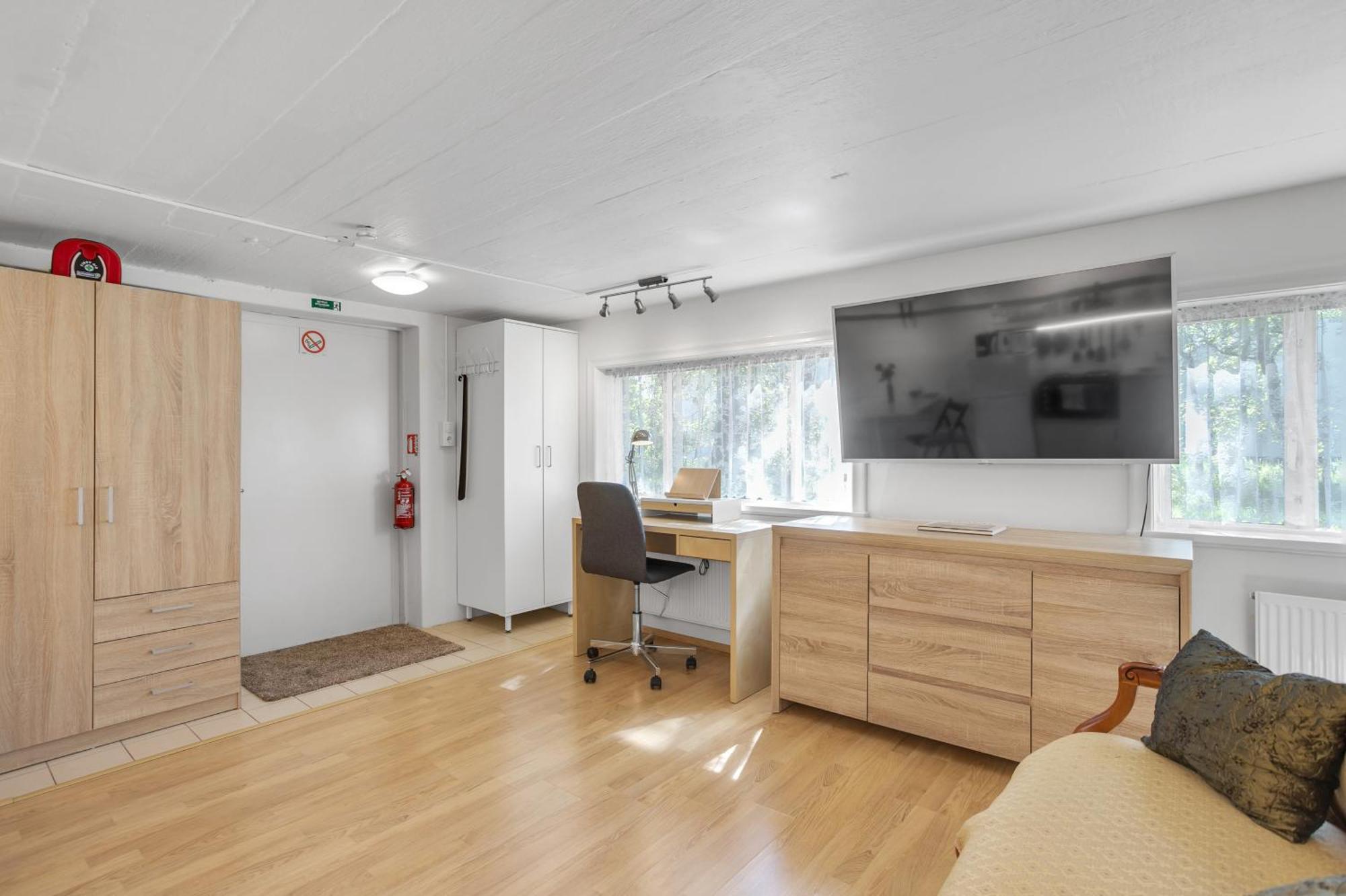 Lara Studio In Laugardalur Valley, Reykjavik Central Park And Botanical Garden, Private Entrance, Free Private Parking On Side 외부 사진